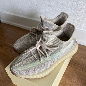 Adidas Yeezy Boost 350 V2 “Citrin” sneakers.